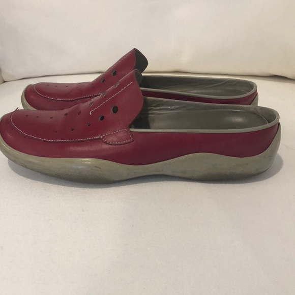 Prada Red Leather slides - Picture 2 of 5